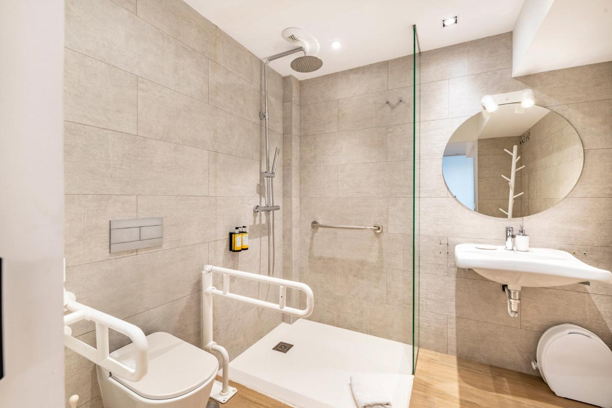 General Oraa - Darya Living Apartment Madrid Bagian luar foto